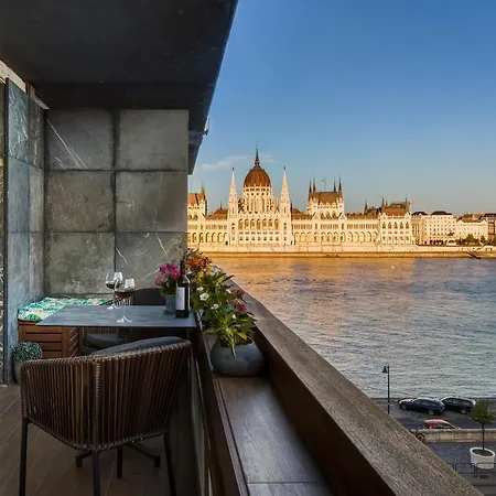 Danube Pearl Boutique *