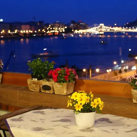 Danube Pearl Boutique *