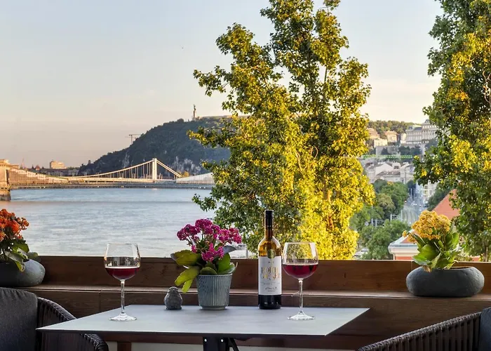 Danube Pearl Boutique *